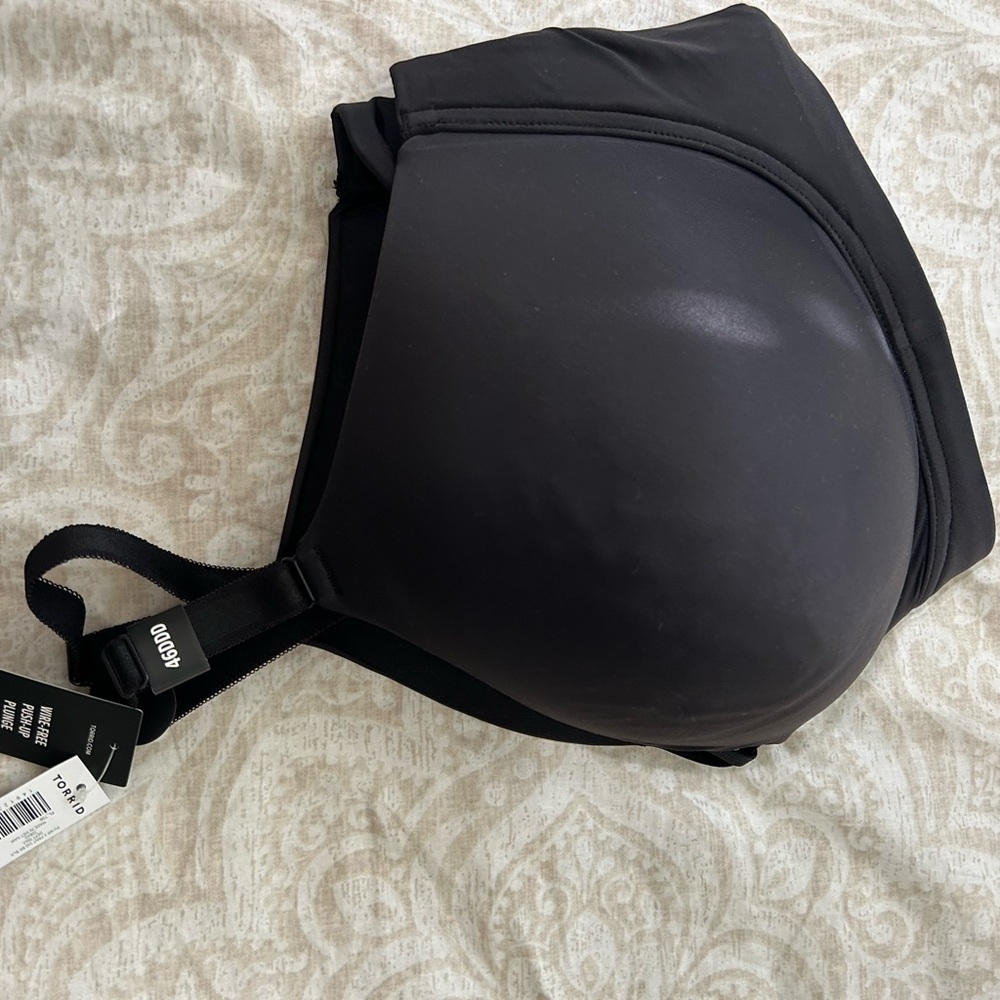 Torrid 360 Back Smoothing Push Up Wire Free Bra in Black - 46DDD - Picture 5 of 5